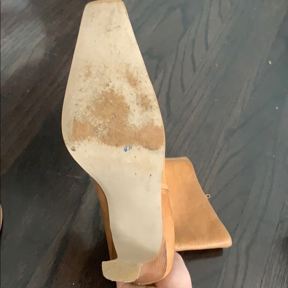 Boots - Picture 4 of 5